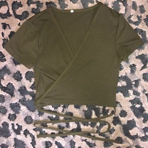 SHEIN Crossed Wrap Crop Top